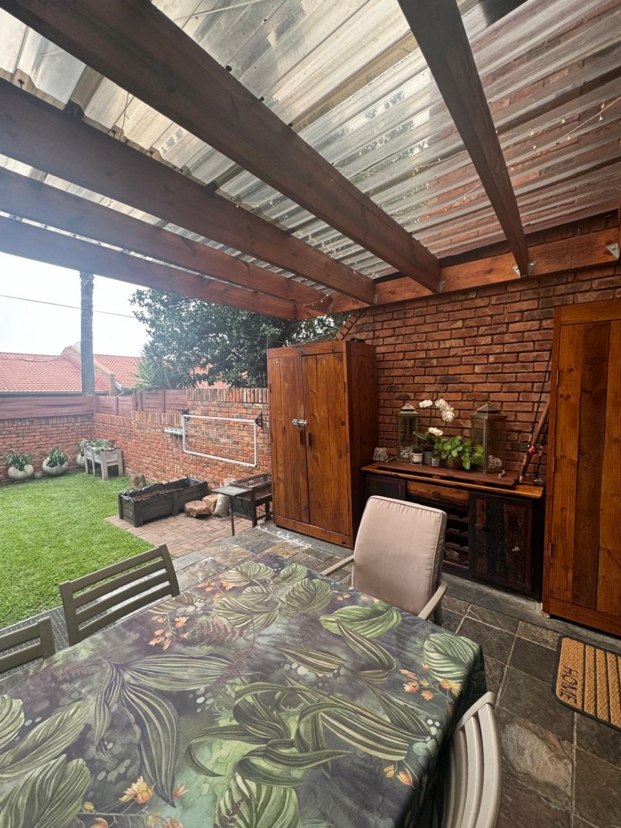 3 Bedroom Property for Sale in Bodorp North West